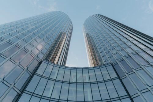 Apstrīd sertifikāta apturēšanu