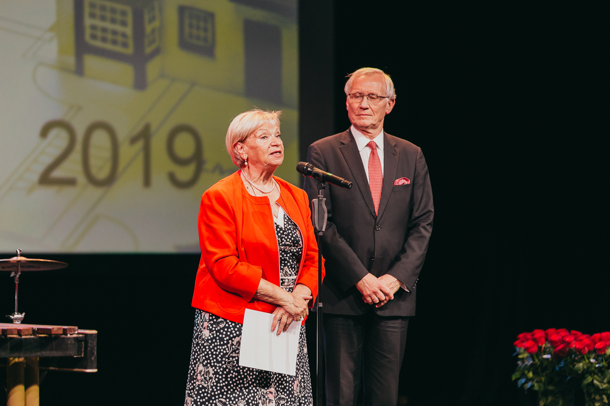 No metro pasargāja Dievs