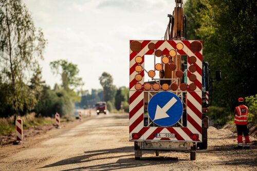 Pilnveido finansējuma piešķiršanas kārtību tranzīta ielu uzturēšanai un būvniecībai