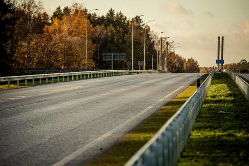 SM skaidro, kā veidojas 2025. gada finansējums valsts autoceļu nozarei
