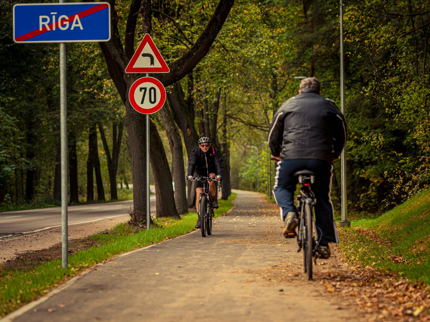 No Imantas līdz Babītei izbūvēts gājēju un veloceļš