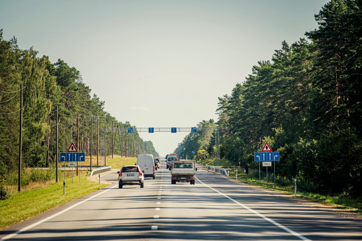 Izsludināts iepirkums satiksmes drošības uzlabošanai Pierīgā