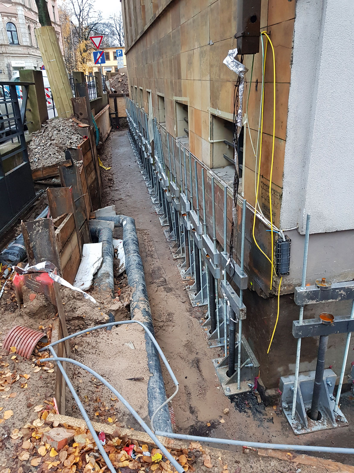 Iespiesto pāļu evolūcija