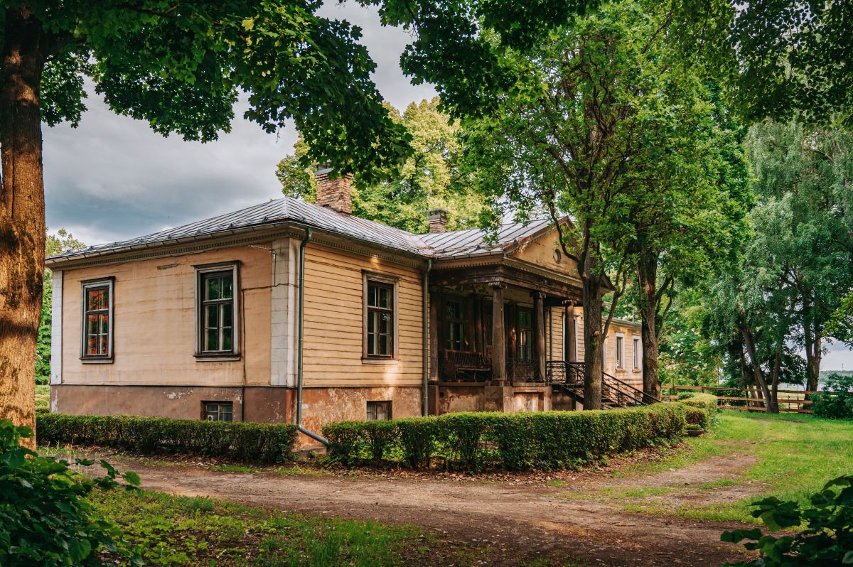 Uzlabos energoefektivitāti Latvijas Etnogrāfiskā brīvdabas muzeja ēkai
