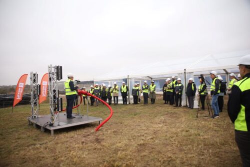 AS “Latvijas Finieris” iepazīstina ar jauno saules paneļu parku Rēzeknes novadā