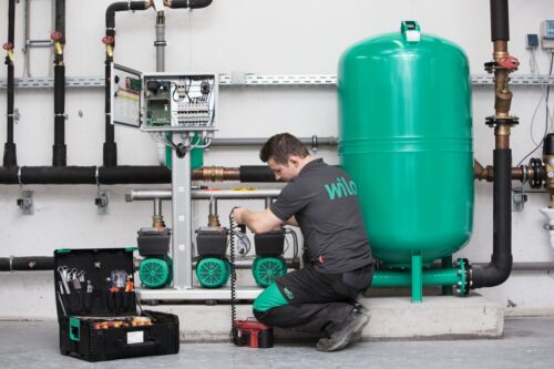 Kāpēc ir svarīgi laikus parūpēties par ēku sūkņu iekārtām