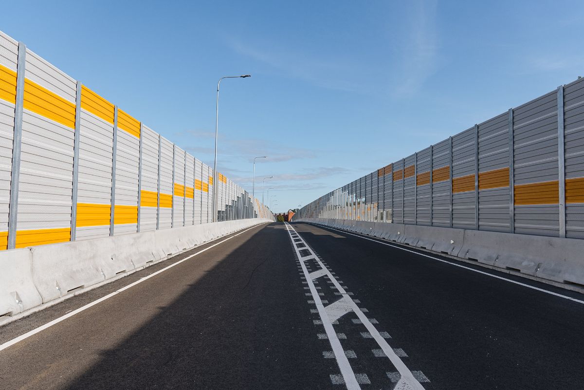 Austrumu maģistrāles būvniecībā sācies noslēdzošo darbu posms