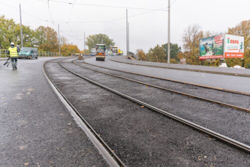 Brasas tiltu satiksmei atvērs novembrī