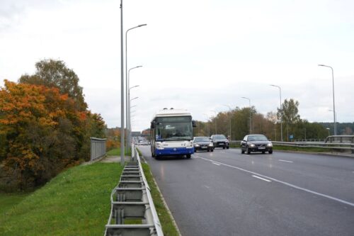 Turpinās vērienīgi ielu seguma atjaunošanas darbi Rīgā