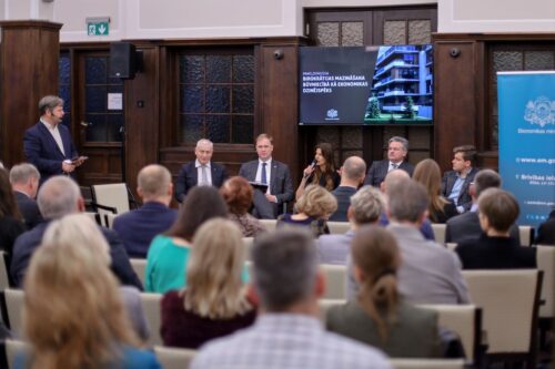 Konferencē diskutē par birokrātijas mazināšanu būvniecībā