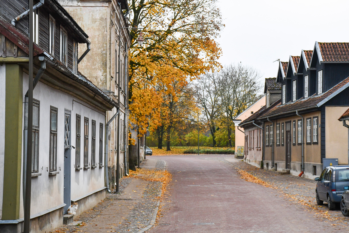 Kuldīgas novadā aktīvi rūpējas par degradēto īpašumu sakārtošanu