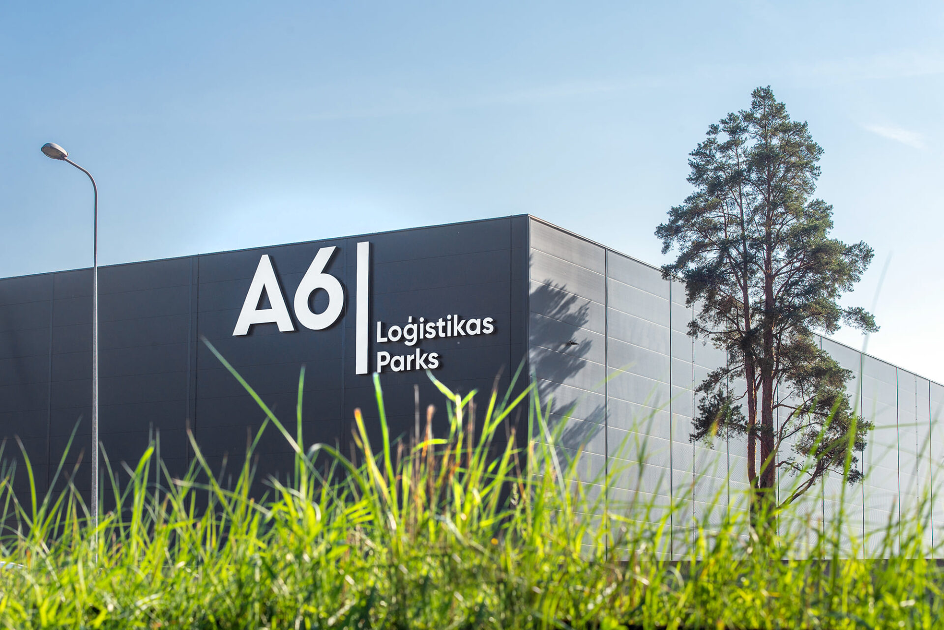 Noslēgumam tuvojas “A6” loģistikas parka būvdarbi