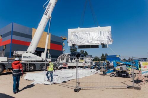 Uzstādīts otrais AST sinhronais kompensators energosistēmas stabilitātei