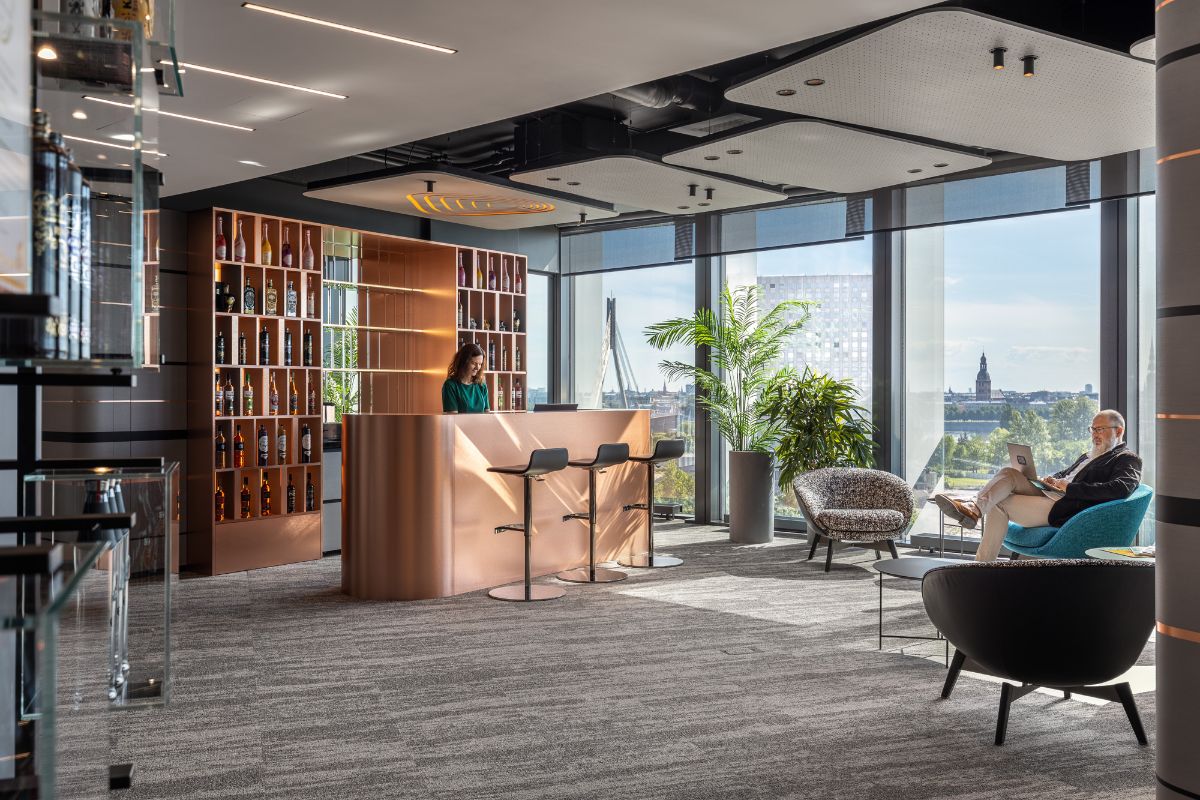 Ieskats “Amber Beverage Group” birojā “Z-Towers”