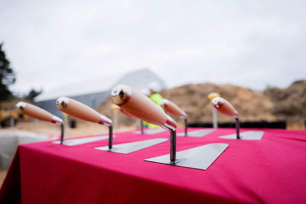 Sāk piektās kazarmas būvniecību militārajā bāzē “Ādaži”