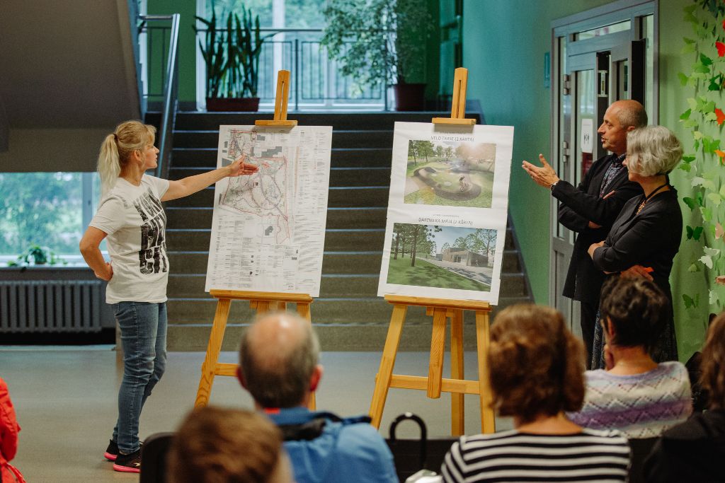 Informē par Aldara parka pārbūves darbiem