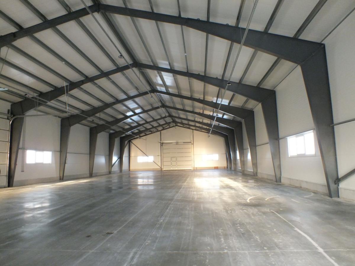 Alūksnē nodots jau trešais jaunbūvētais ražošanas angārs