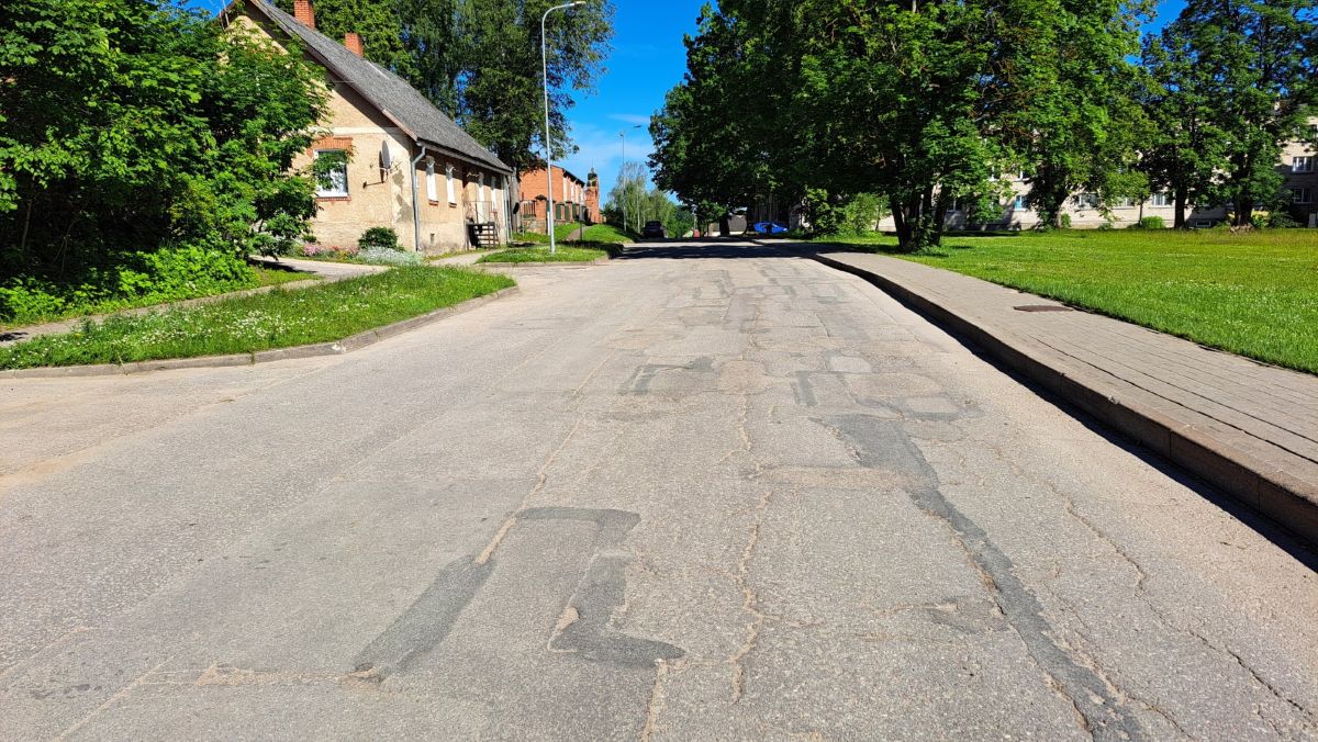 Alūksnē šomēnes sāks apjomīgu trīs ielu pārbūvi