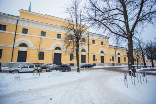 Sākušies izstāžu zāles 