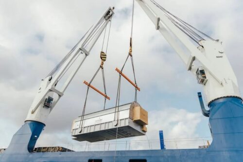 Latvijā piegādāti visi sinhronie kompensatori energosistēmas stabilitātei