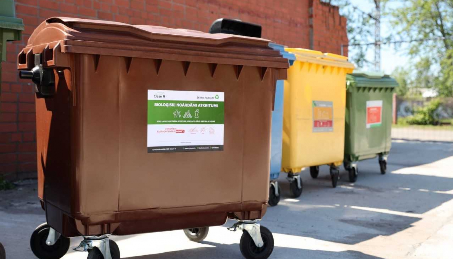 Ar ES finansējumu Rīgā būvēs jaunus šķiroto atkritumu savākšanas laukumus