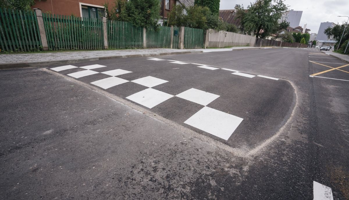 Rīgā šogad ierīkos sešdesmit jaunus ceļa ātrumvaļņus