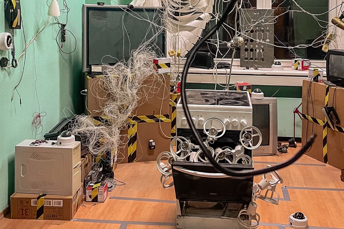 RTU studenti izveido instalāciju ar mērķi noskaidrot mājvietas ietekmi uz cilvēku