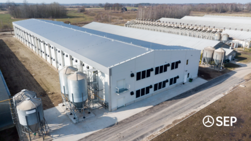 Ekspluatācijā nodota viena no modernākajām jaunputnu novietnēm Baltijā