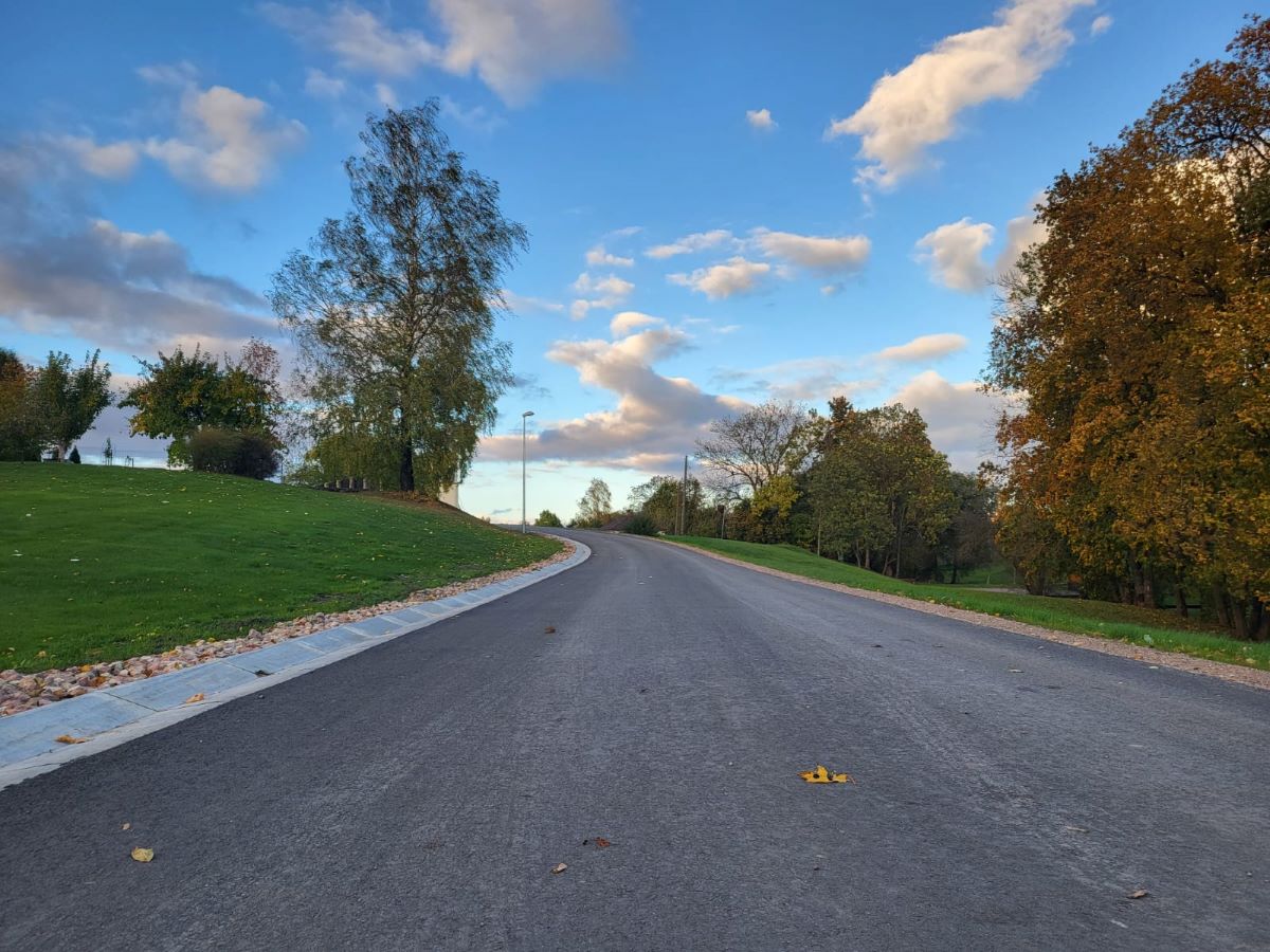 Bauskas novadā veikti apjomīgi darbi pašvaldības autoceļu uzlabošanai
