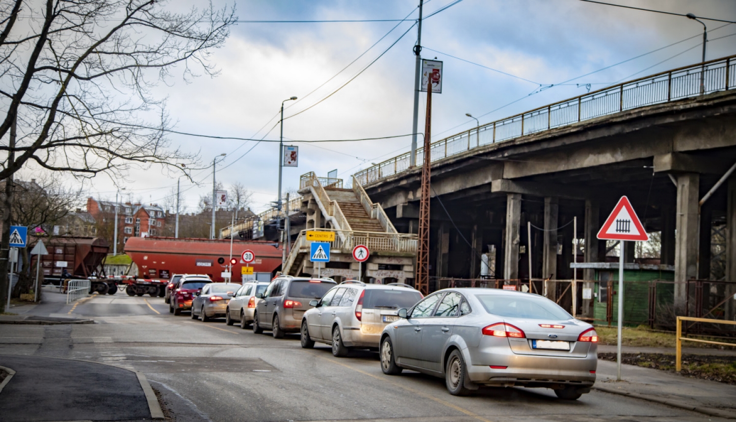 Brasas pārvada demontāža notiks arī nakts stundās