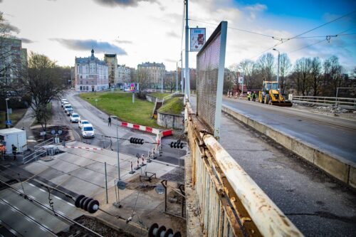 Satiksmes departamentam uzdod izstrādāt plānu, kā uzlabot Rīgas tiltu stāvokli