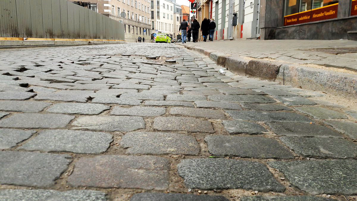 Izdod grāmatu “Rīgas bruģis”