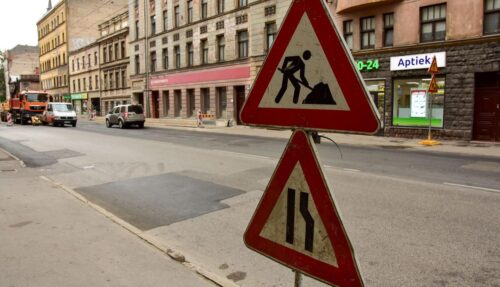 Izraudzīti Rīgas ielu ikdienas uzturēšanas darbu veicēji nākamajiem pieciem gadiem