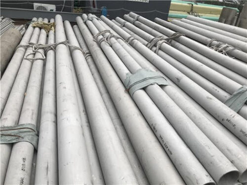 Ventspils brīvostas pārvalde izsolīs demontētās metāla konstrukcijas un kabeļus