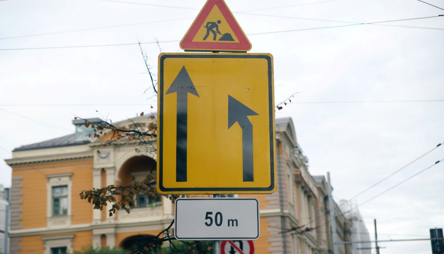 Rīgā šogad atjaunos segumu vairāk nekā 50 asfaltētajās ielās