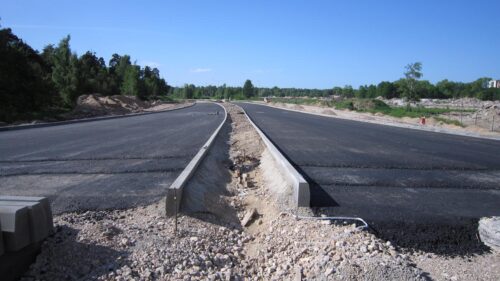 Aizliedz slēgt līgumu par Austrumu maģistrāles būvuzraudzību