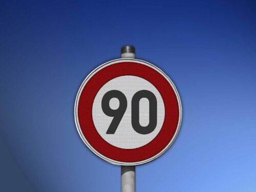 Atsevišķos valsts ceļu posmos palielinās maksimālo atļauto ātrumu