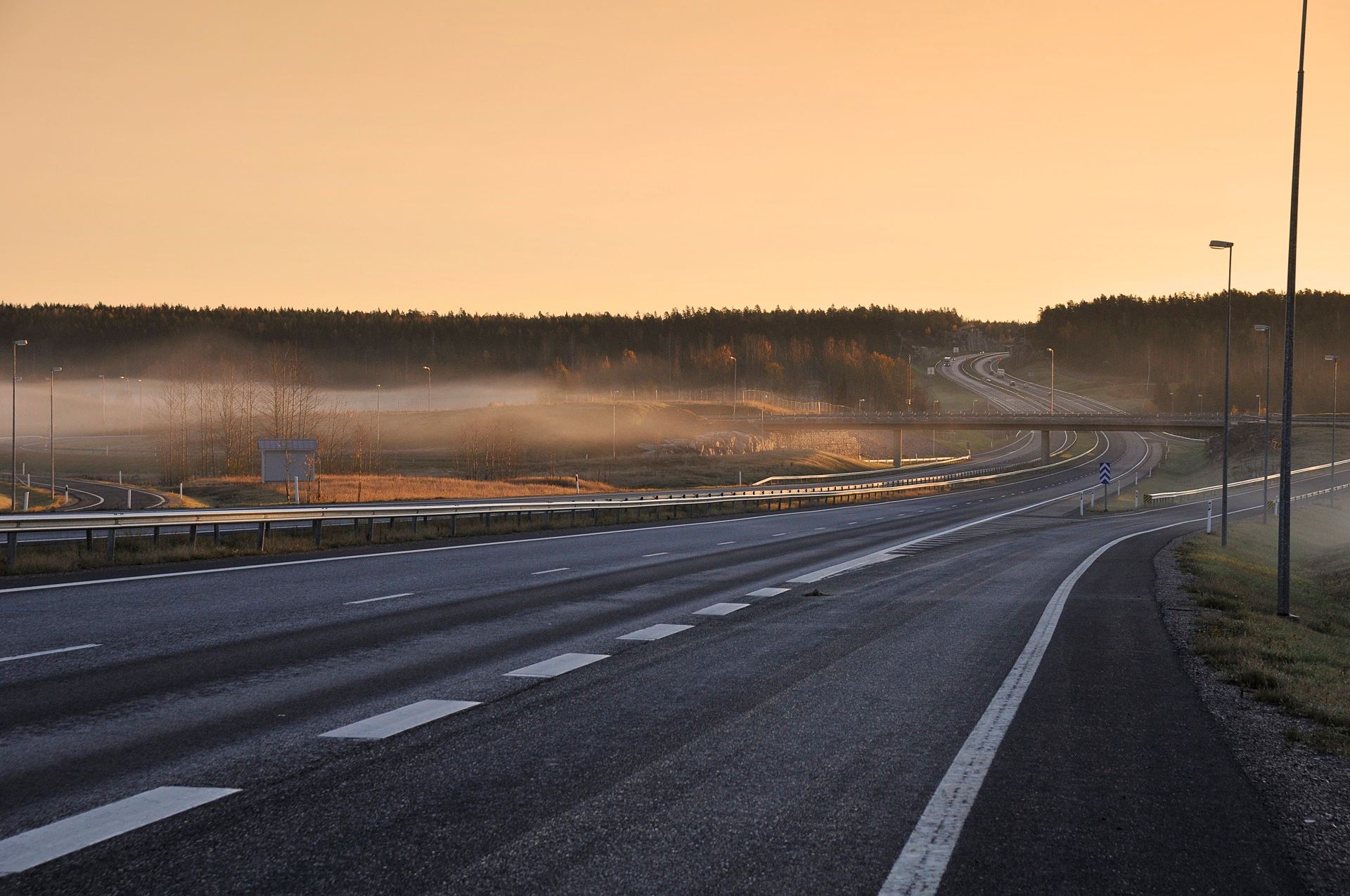Remontdarbi uz ceļiem turpinās