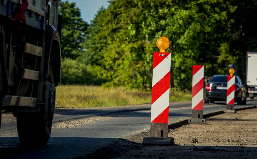 Atjaunots ceļa posms pie Aknīstes