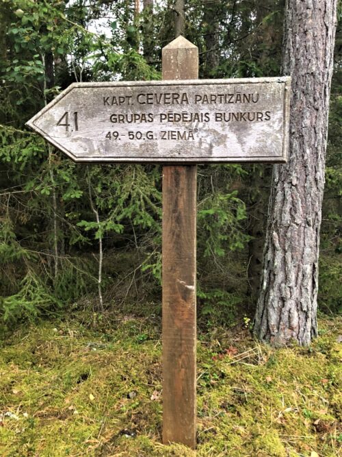 Atklās atjaunoto Pētera Čevera Nacionālo partizānu bunkuru