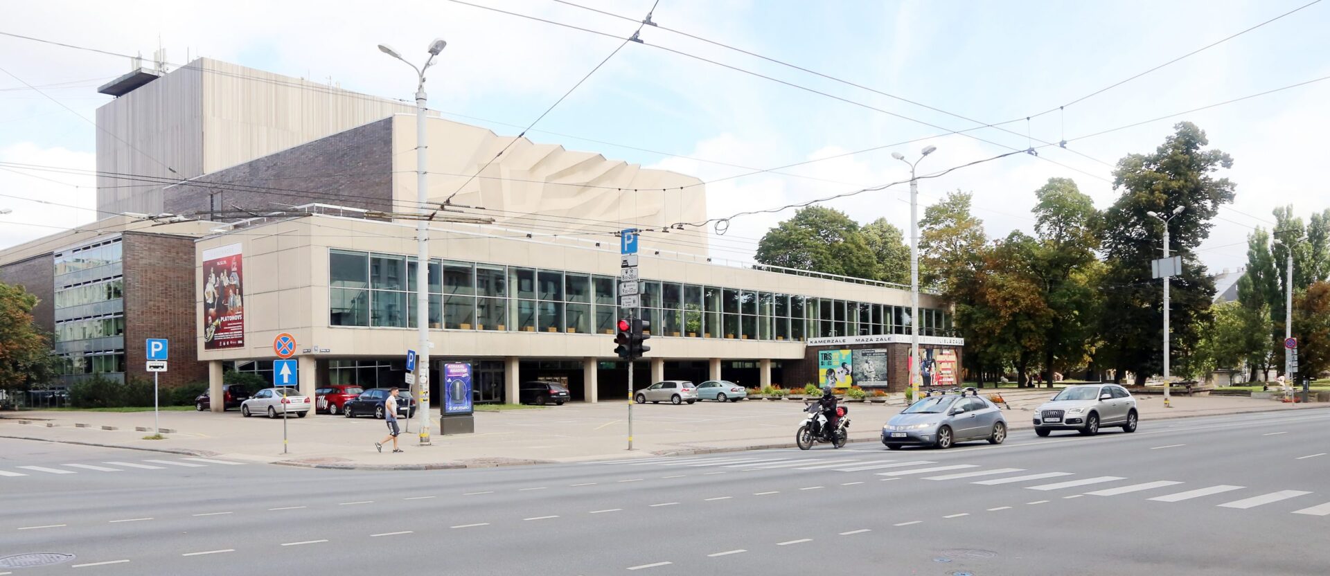 Izsludina iepirkumu Dailes teātra apkārtnes labiekārtošanai