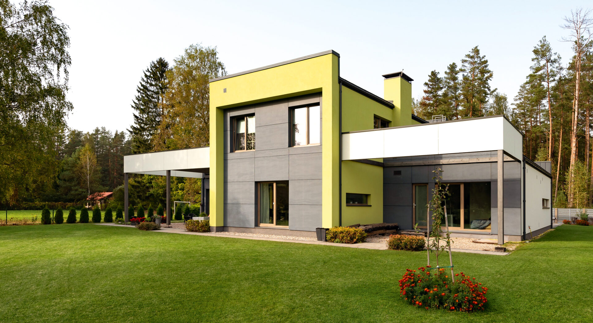 Gandrīz nulles enerģijas ģimenes māja