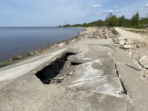 Veiks vētru bojāto Daugavgrīvas krasta nostiprinājuma posma atjaunošanu