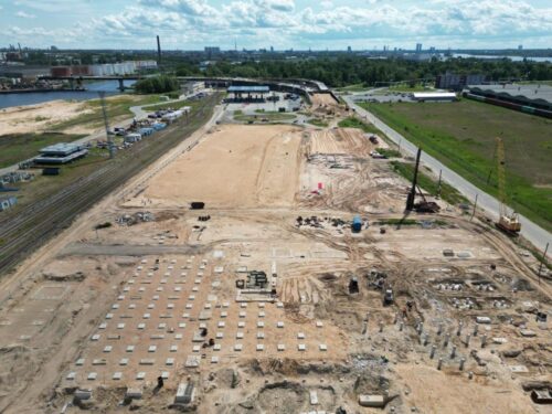 Robežšķērsošanas infrastruktūras projektā Kundziņsalā pabeigta pāļu izbūve