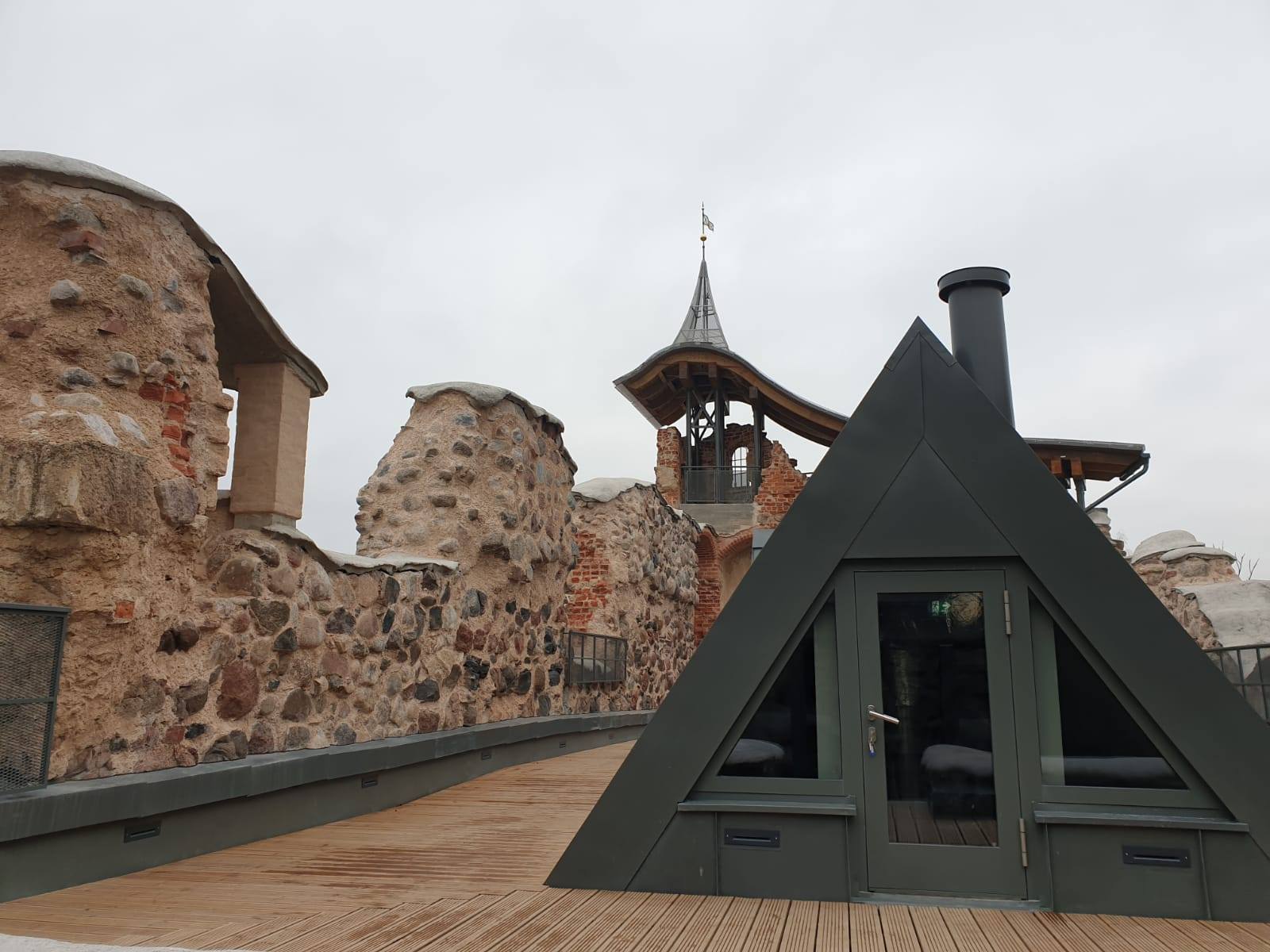 Dobeles pils kapelā pabeigta konservācija un pārbūve