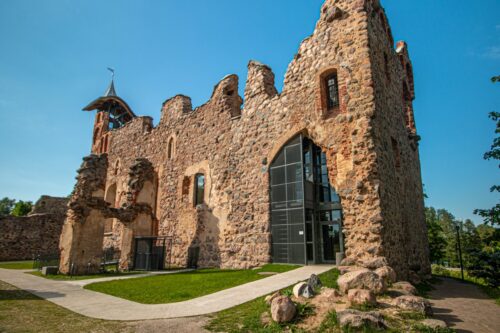 Dobeles pilī svinēs atklāšanas svētkus