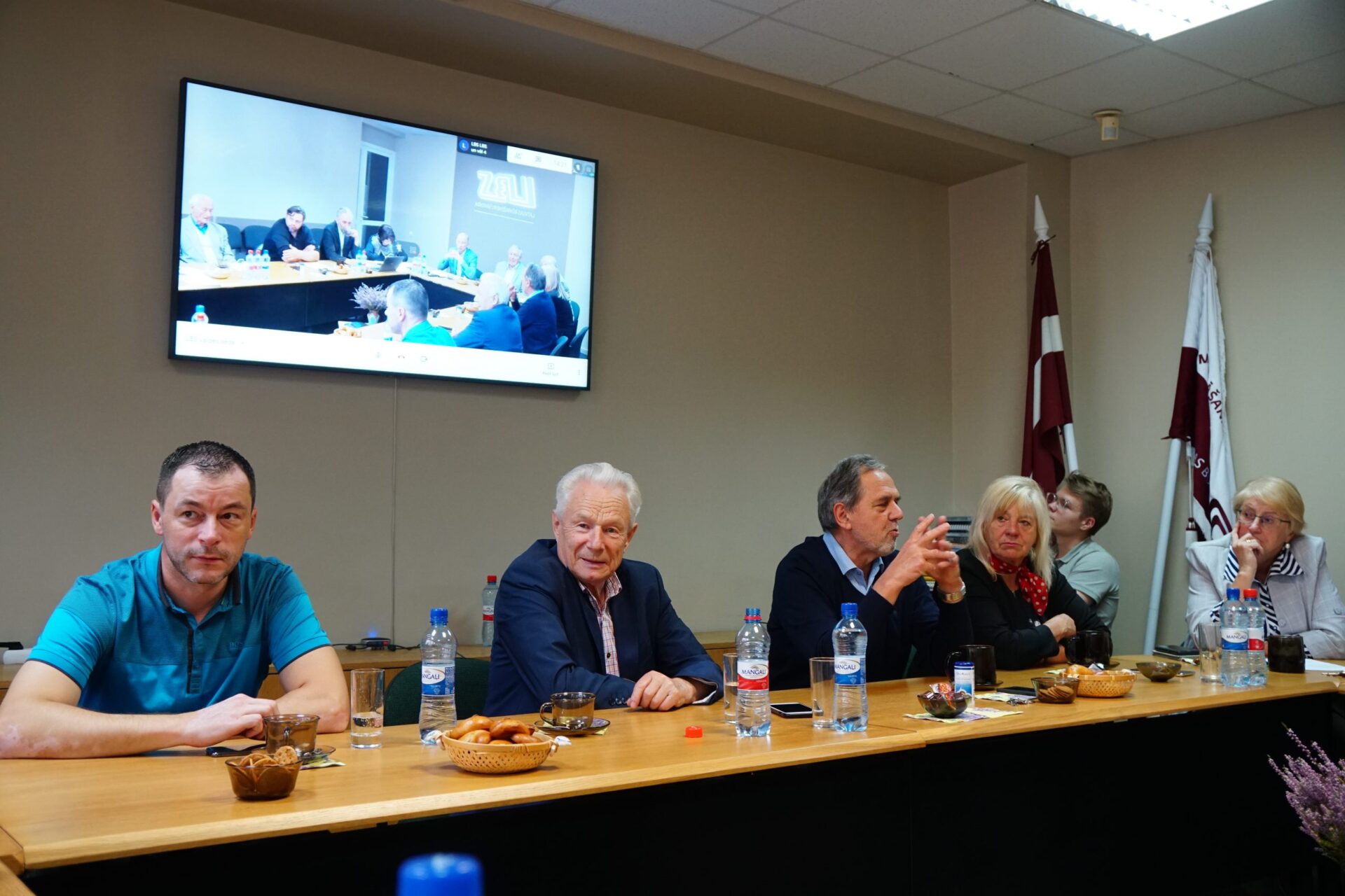 LBS valde apspriež studiju gada sākumu