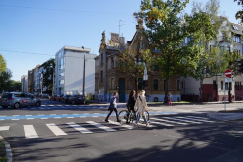 Rīgā atklāta atjaunotā Sporta iela