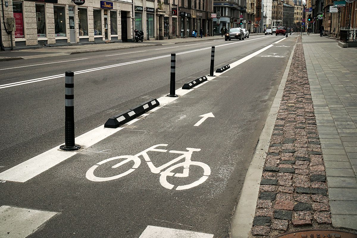 Čaka ielā Rīgā pabeigta joslu pārmarķēšana