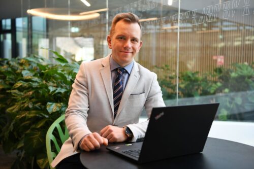 Drošo ostu radītājs Dāvis Golds